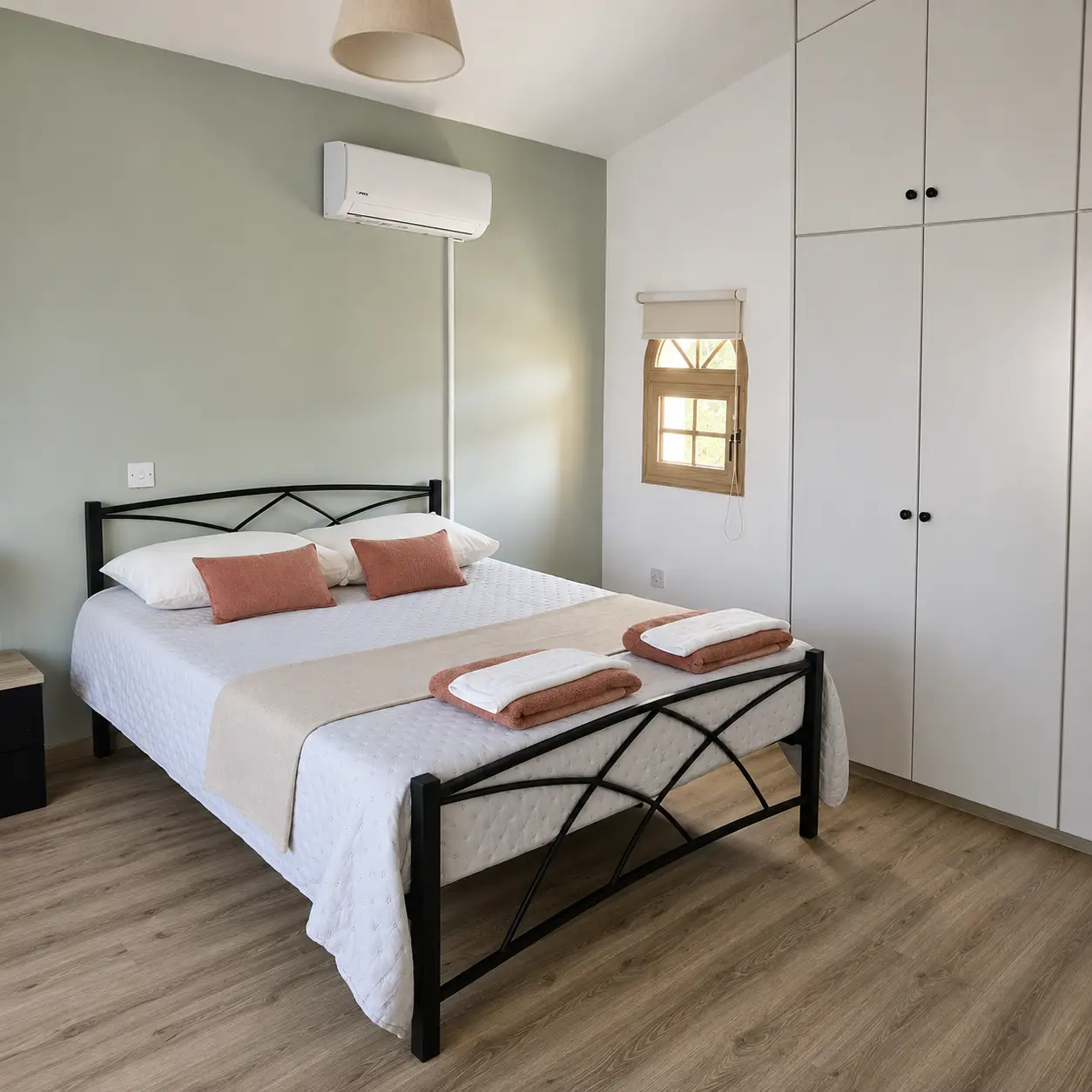 Air-conditioned double bedroom